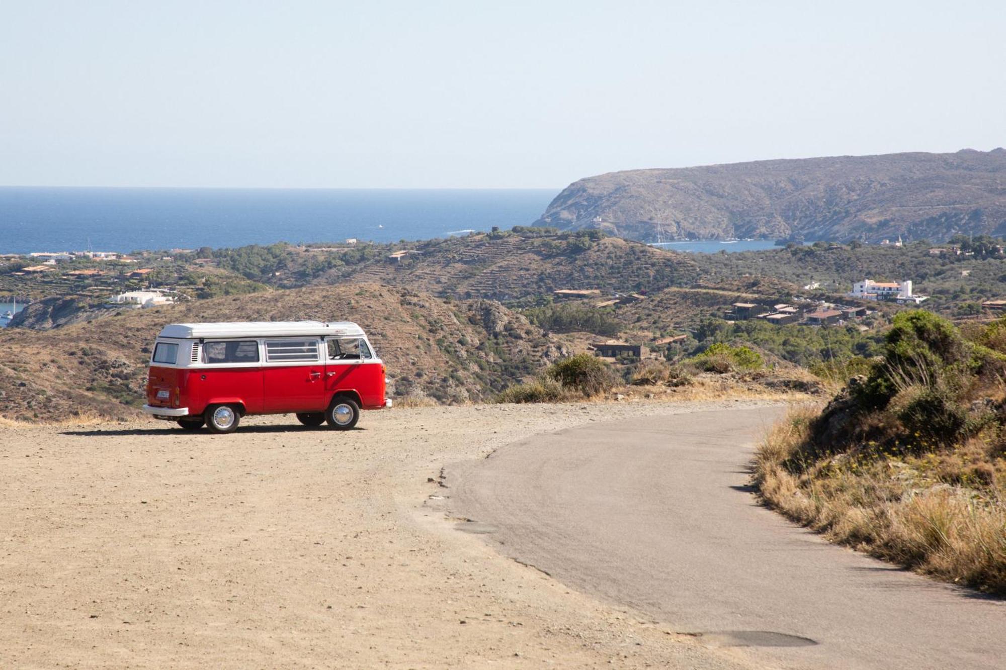 Retro Vw Kombi T2 Campervan L'Hospitalet de Llobregat Exterior photo
